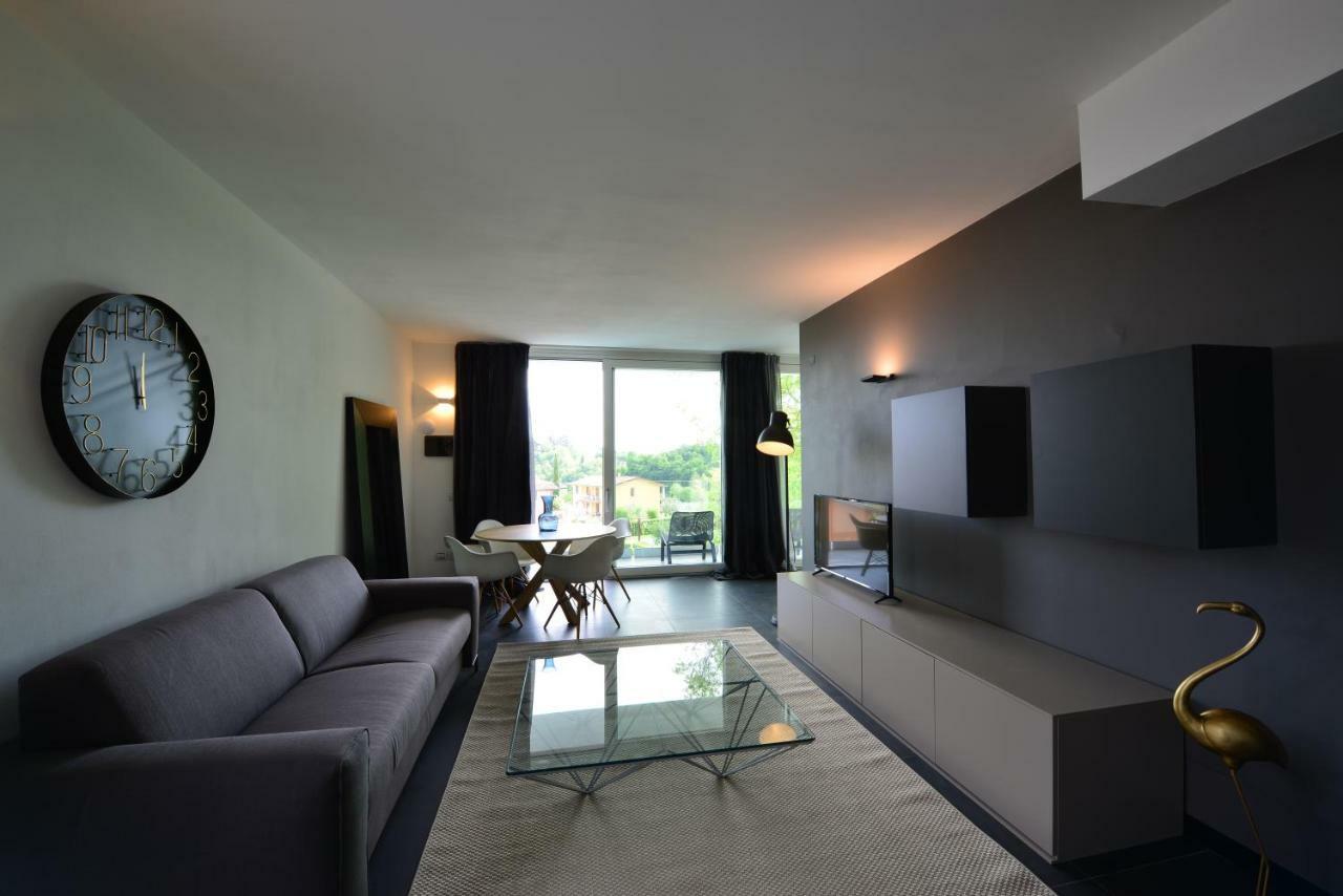 Extra Urbano - Lago Di Garda - Adults Only ปอนติ ซุล มินโช ภายนอก รูปภาพ